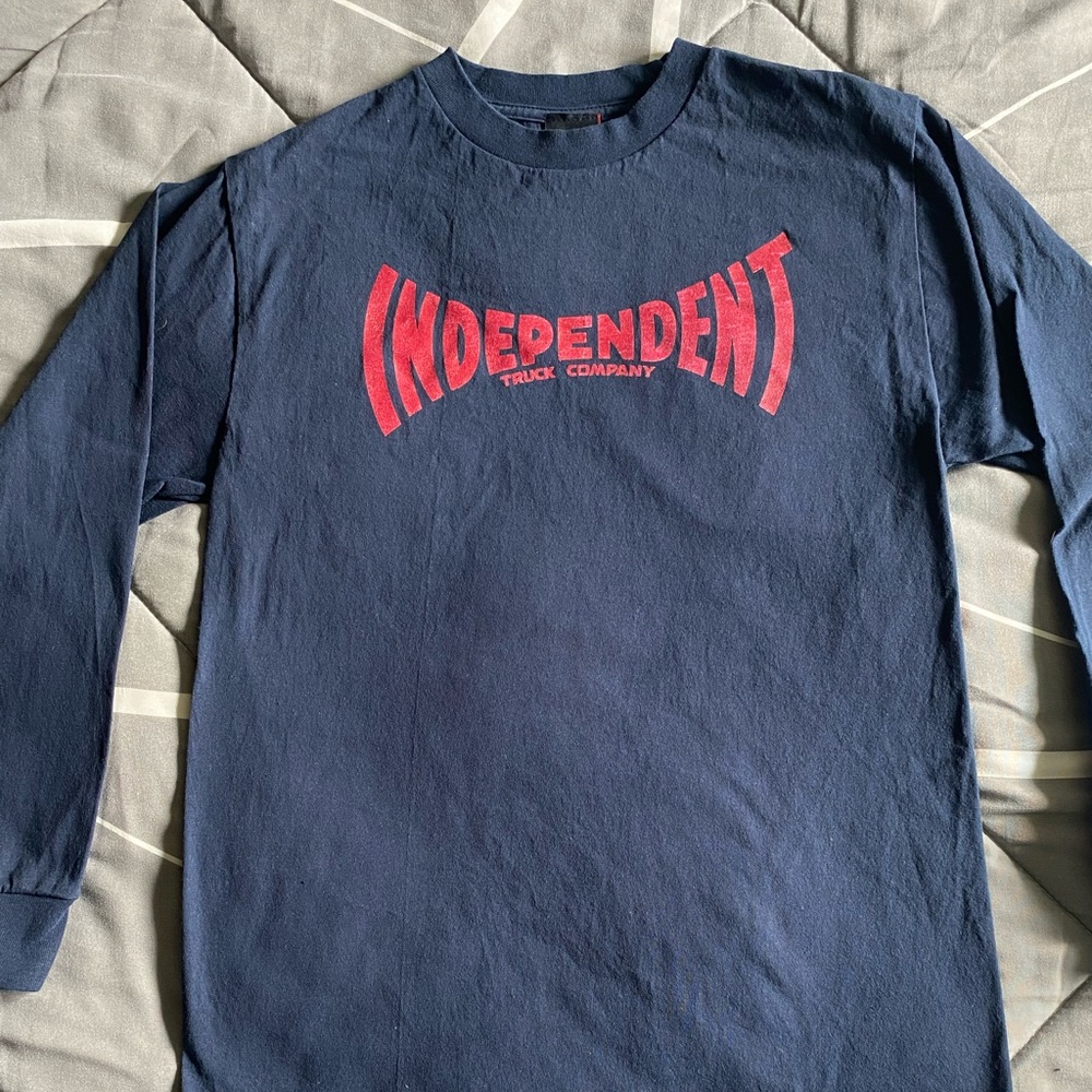 Independent Long sleeve